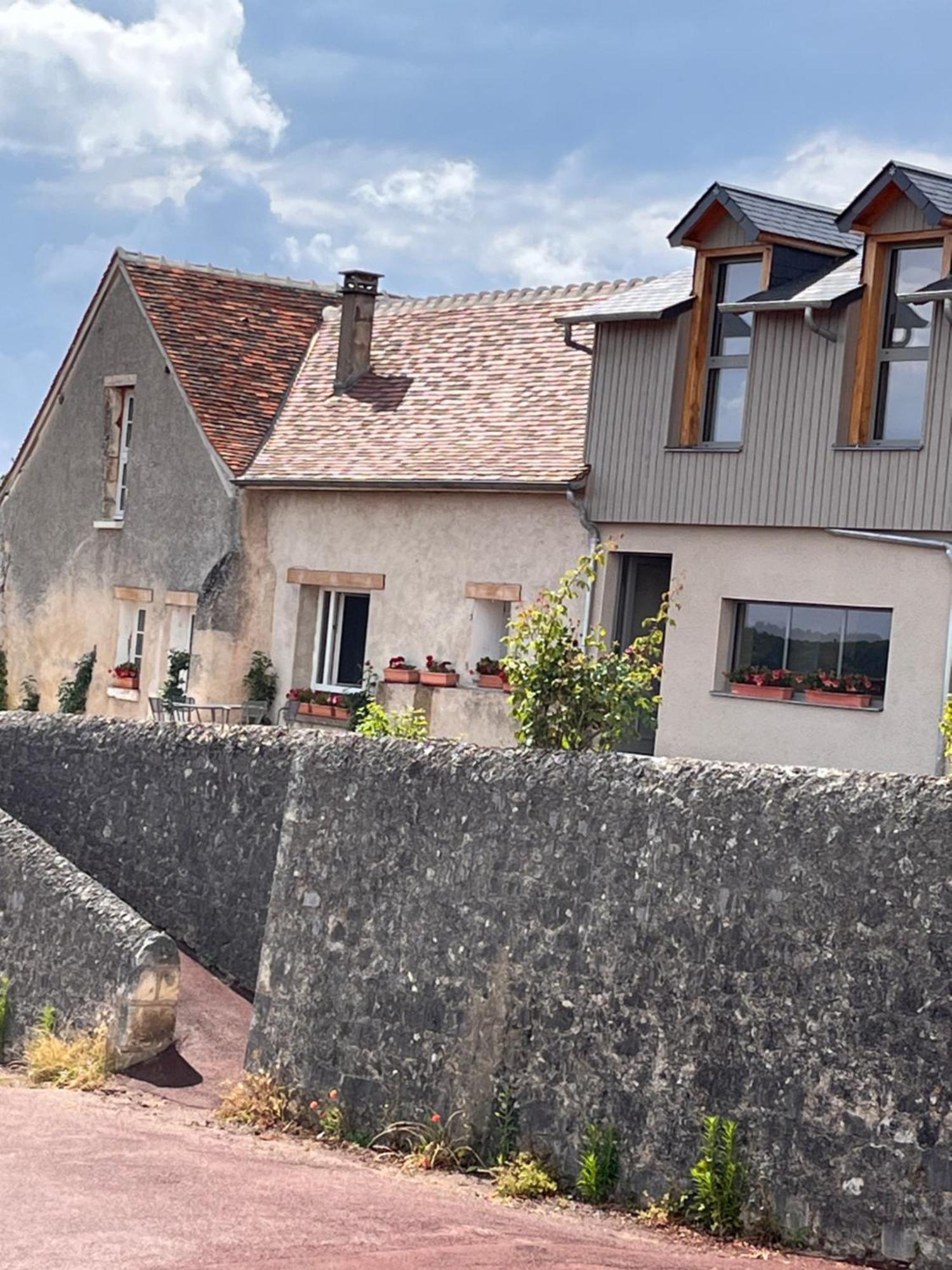 Maisons D'Hotes Du Chateau Au Grand Pressigny Le Grand-Pressigny Ngoại thất bức ảnh